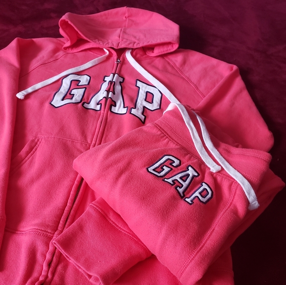 GAP PANTS+SWEATER - Picture 2 of 2